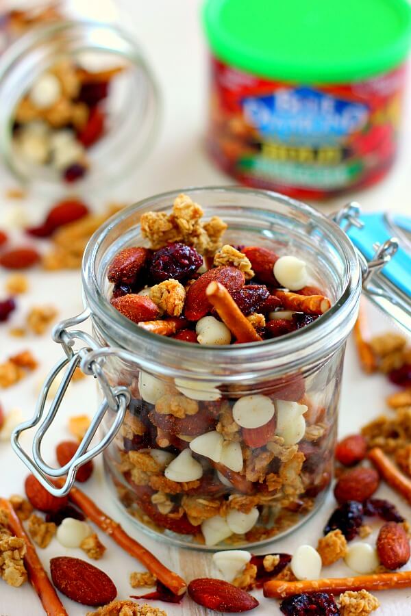 Sweet and Spicy Trail Mix Pumpkin 'N Spice