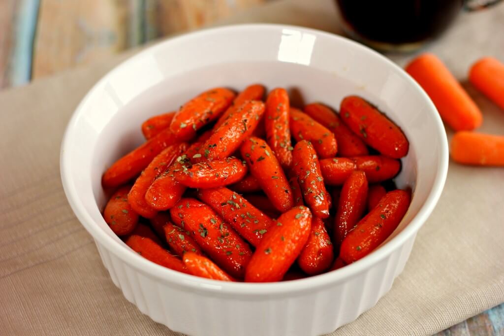 maple brown sugar glazed carrots003 1024x682