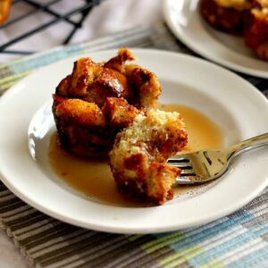 Crispy on the outside and soft on the inside, you’ll love grabbing these These Cinnamon French Toast Cups are light, delicious, and filled with the classic flavors of vanilla and cinnamon.