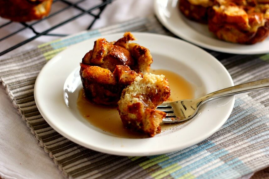 Crispy on the outside and soft on the inside, you’ll love grabbing these These Cinnamon French Toast Cups are light, delicious, and filled with the classic flavors of vanilla and cinnamon.