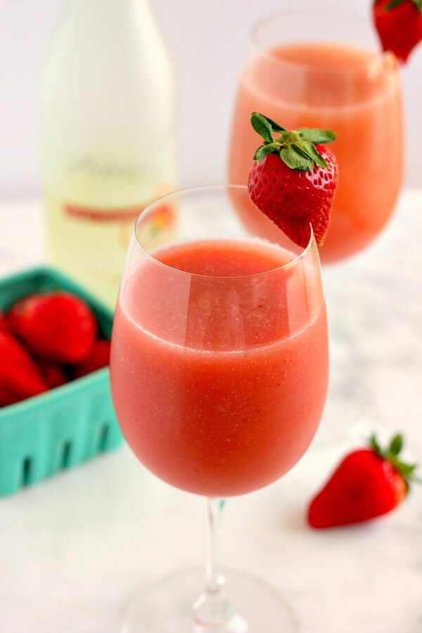 mango strawberry moscato slush pumpkinnspice recipes drinks pumpkin bursting refreshing spice flavor amount right unofficial month start summer cool alcoholic