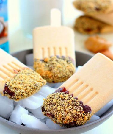 Packed with nutritious ingredients and ready in minutes, these pops are a version of the classic pie, in healthy form. Greek yogurt, Almond Breeze Almondmilk Coconutmilk Vanilla Unsweetened, peanut butter, and honey makes these pops suitable for breakfast, a mid-morning snack, or even as a healthy dessert!
