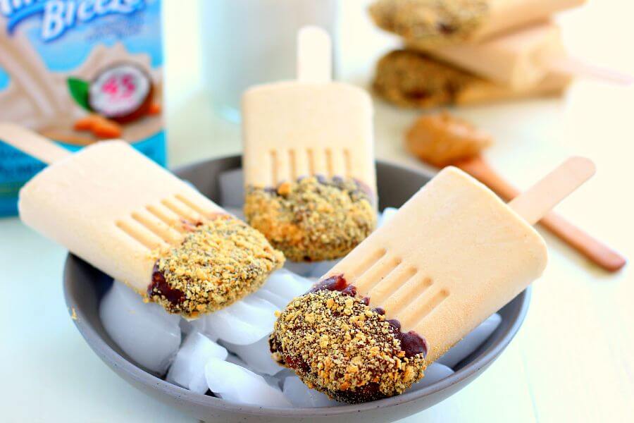 Packed with nutritious ingredients and ready in minutes, these pops are a version of the classic pie, in healthy form. Greek yogurt, Almond Breeze Almondmilk Coconutmilk Vanilla Unsweetened, peanut butter, and honey makes these pops suitable for breakfast, a mid-morning snack, or even as a healthy dessert!