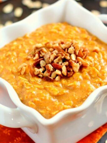 Packed with hearty oats, creamy pumpkin, and spices, this dish makes the perfect breakfast for those cool, fall mornings. The cozy flavors blend together to taste like your favorite pie, in oatmeal form!