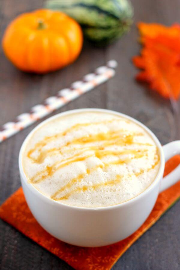 This Salted Caramel Latte is filled with warm flavors and is the perfect drink for when you need your coffee fix. It's easy to whip up and has a fraction of the calories that are found in coffee shop drinks! #coffee #coffeedrinks #latterecipes #caramellatte #saltedcaramel #saltedcaramellatte #fallrecipes #falldrinks