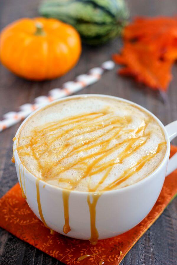 This Salted Caramel Latte is filled with warm flavors and is the perfect drink for when you need your coffee fix. It's easy to whip up and has a fraction of the calories that are found in coffee shop drinks! #coffee #coffeedrinks #latterecipes #caramellatte #saltedcaramel #saltedcaramellatte #fallrecipes #falldrinks