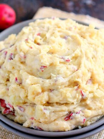 slow cooker garlic mashed potatoes in a bowl