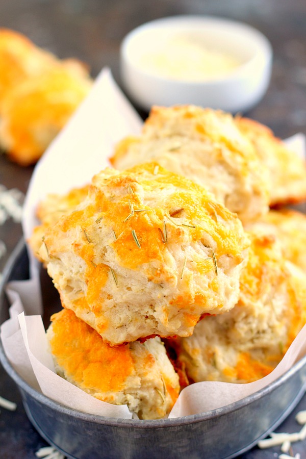 These Cheddar Rosemary Biscuits are soft, flaky, and bursting with flavor. The fresh cheddar cheese and rosemary gives these biscuits the perfect amount of zest. And best of all, it's ready in less than 20 minutes!