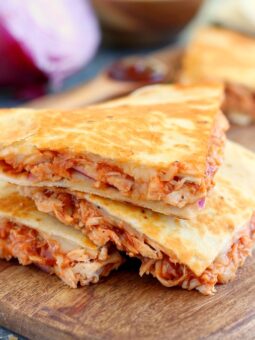 This BBQ Chicken Quesadilla is packed with tender chicken, tangy barbecue sauce, red onions, and mozzarella cheese. It makes the perfect weeknight meal and is ready in just 15 minutes!