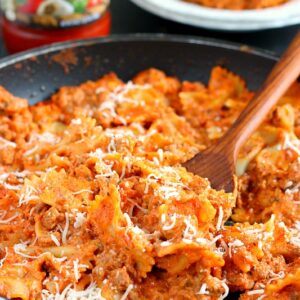 This Creamy Bowtie Lasagna is an easy dish that the whole family will enjoy. Filled with hearty ingredients and made in a skillet, this pasta contains all of the flavors of classic lasagna, but without all of the prep work!