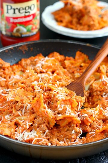 Creamy Skillet Lasagna Recipe (with Bowtie Pasta!) - Pumpkin 'N Spice