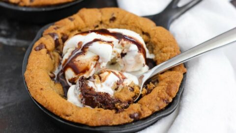 https://www.pumpkinnspice.com/wp-content/uploads/2016/02/chocolate-fudge-skillet-cookie-6-e1454869760858-480x270.jpg