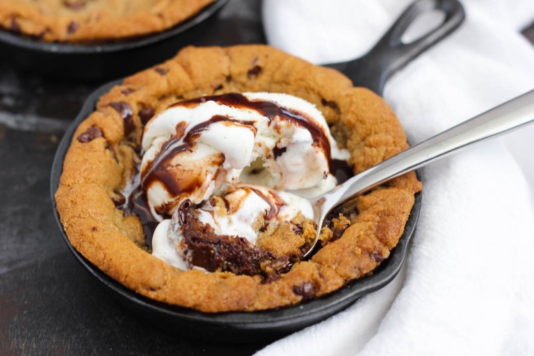 Skillet Candy Bar Chocolate Chip Cookie - Lolo Home Kitchen