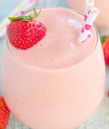This Strawberry Peach Smoothie is thick, creamy, and packed with juicy strawberries and peaches. With just a few ingredients and hardly any prep time, this healthier breakfast or snack is perfect to satisfy your sweet tooth!