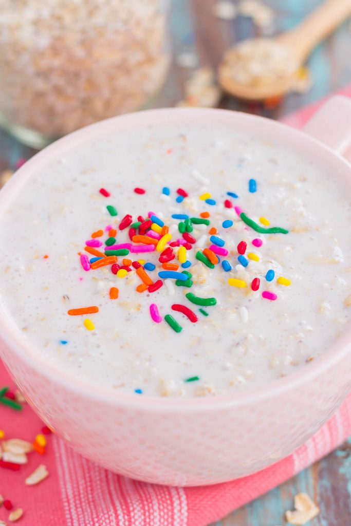 Cake Batter Overnight Oats are a sweet and healthier make-ahead breakfast. Hearty oats, Greek yogurt, and milk combine with the classic taste of cake batter, in oatmeal form. Whether you like your oats hot or straight from the fridge, this easy breakfast will fuel you all morning long!