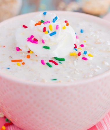Cake Batter Overnight Oats are a sweet and healthier make-ahead breakfast. Hearty oats, Greek yogurt, and milk combine with the classic taste of cake batter, in oatmeal form. Whether you like your oats hot or straight from the fridge, this easy breakfast will fuel you all morning long!