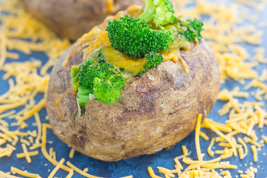 Seasoned potatoes are baked until soft and fluffy on the inside and crisp on the outside. Topped with fresh broccoli and a sprinkling of cheddar cheese, these Broccoli Cheddar Stuffed Baked Potatoes make deliciously easy "meal for one" that's packed with flavor!