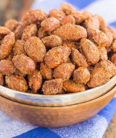 These Roasted Cinnamon and Nutmeg Almonds are filled with sweet flavors that pack an irresistible taste. Crunchy, sweet, and a good-for-snack, these almonds are perfect for mid-morning or late night munchies!