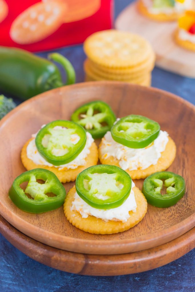 These sweet and savory snack crackers are perfect for entertaining those hungry house guests, or just as a little treat for yourself. Easy to make and even better to eat, you'll love the fresh and simple flavors of this simple snack!