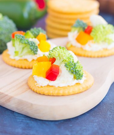 These sweet and savory snack crackers are perfect for entertaining those hungry house guests, or just as a little treat for yourself. Easy to make and even better to eat, you'll love the fresh and simple flavors of this simple snack!