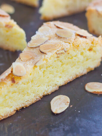 This Skillet Almond Shortbread is easy to make and pairs perfectly with a cup of coffee or tea. The buttery shortbread base is packed with hints of almond and bakes up thick, chewy, and full of flavor!