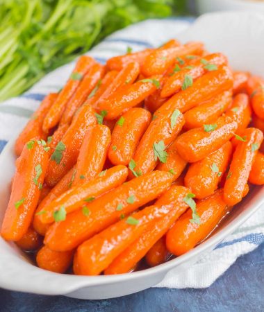 These Maple Brown Sugar Glazed Carrots are simple to prepare and full of warm flavors. The brown sugar and maple syrup creates a sweet glaze that coats the carrots with a welcoming taste!
