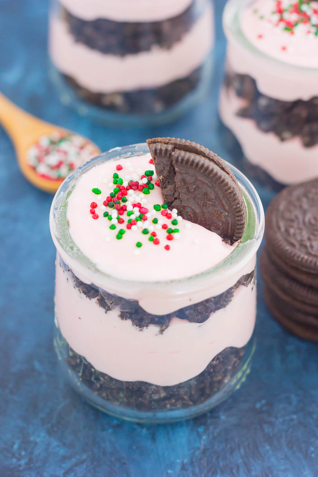 This No-Bake Peppermint Oreo Cheesecake features a sweet and creamy peppermint cheesecake batter that requires no oven. A rich, Oreo cookie crust and festive sprinkles make this cheesecake perfect for the holidays!
