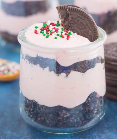 This No-Bake Peppermint Oreo Cheesecake features a sweet and creamy peppermint cheesecake batter that requires no oven. A rich, Oreo cookie crust and festive sprinkles make this cheesecake perfect for the holidays!