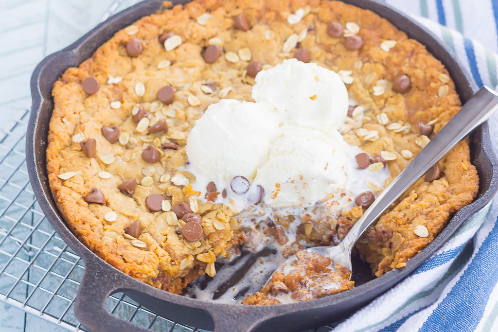 Peanut Butter Chocolate Chip Skillet Cookie - Pumpkin 'N Spice