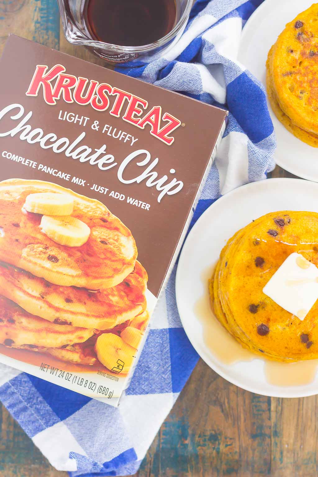 These Pumpkin Chocolate Chip Pancakes make a deliciously cozy breakfast for fall. Filled with sweet pumpkin and bursting with chocolate chips, these simple pancakes are soft, fluffy and so easy to make! 