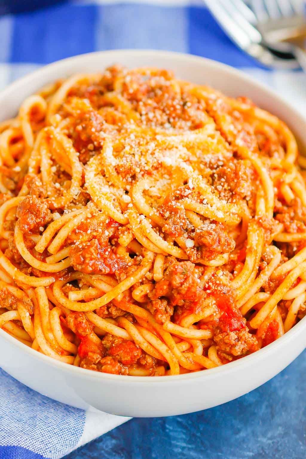 A large bowl of Instant Pot spaghetti. 