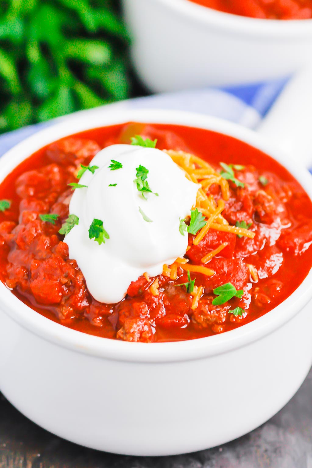 Instant Pot No Bean Chili is a simple, hearty meal that's ready in no time. Made with two types of ground beef and loaded with flavor, you'll never miss the beans in this cozy dish! #chili #nobeanchili #chilinobeans #instantpot #instantpotchili #Instantpotnobeanchili #dinner #comfortfood