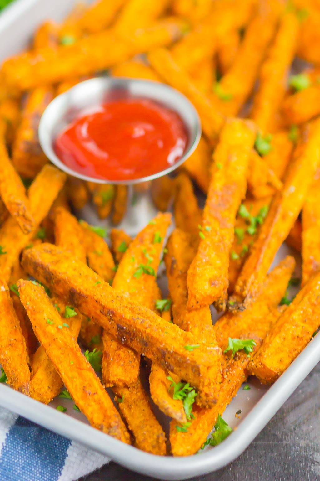 Crispy Baked Sweet Potato Fries are easy to make and seasoned to perfection. Healthier than the fried version and so delicious, theseÂ crunchy fries are perfect for a simple snack or side dish!