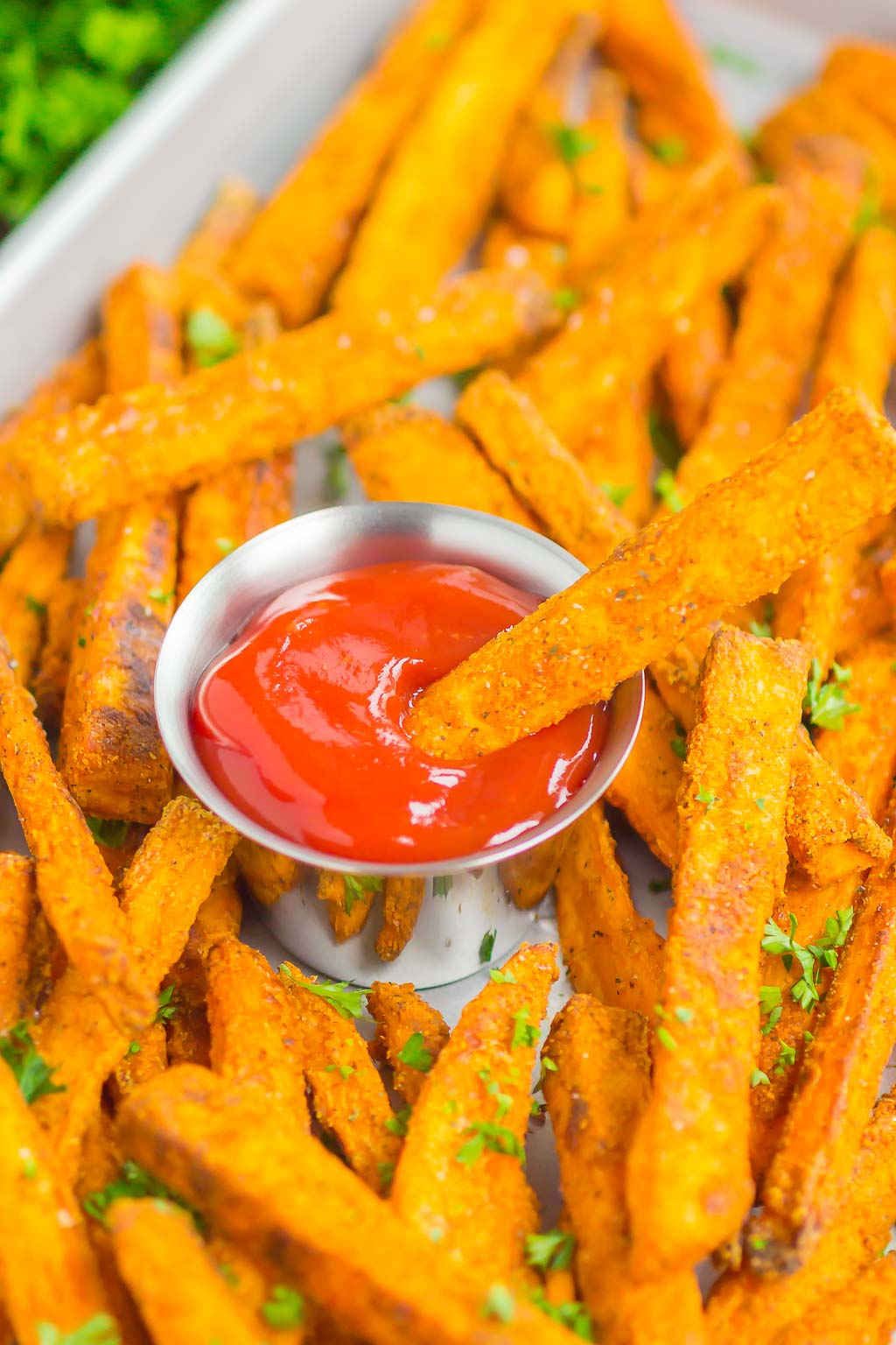 Crispy Baked Sweet Potato Fries are easy to make and seasoned to perfection. Healthier than the fried version and so delicious, theseÂ crunchy fries are perfect for a simple snack or side dish!