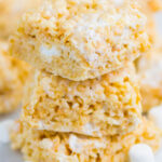 Rice Krispie Treats are soft, chewy, and loaded with pockets of sweet marshmallows. Made with just a few ingredients and ready in no time, this classic dessert will be a hit with everyone! #ricekrispietreats #bestricekrispietreats #ricekrispies #ricekrispie #marshmallowdessert #marshmallows #nobake