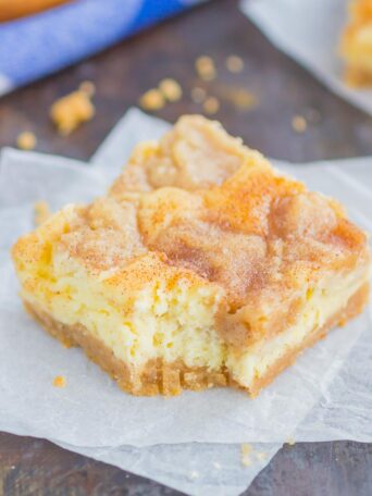 Snickerdoodle Cheesecake Bars