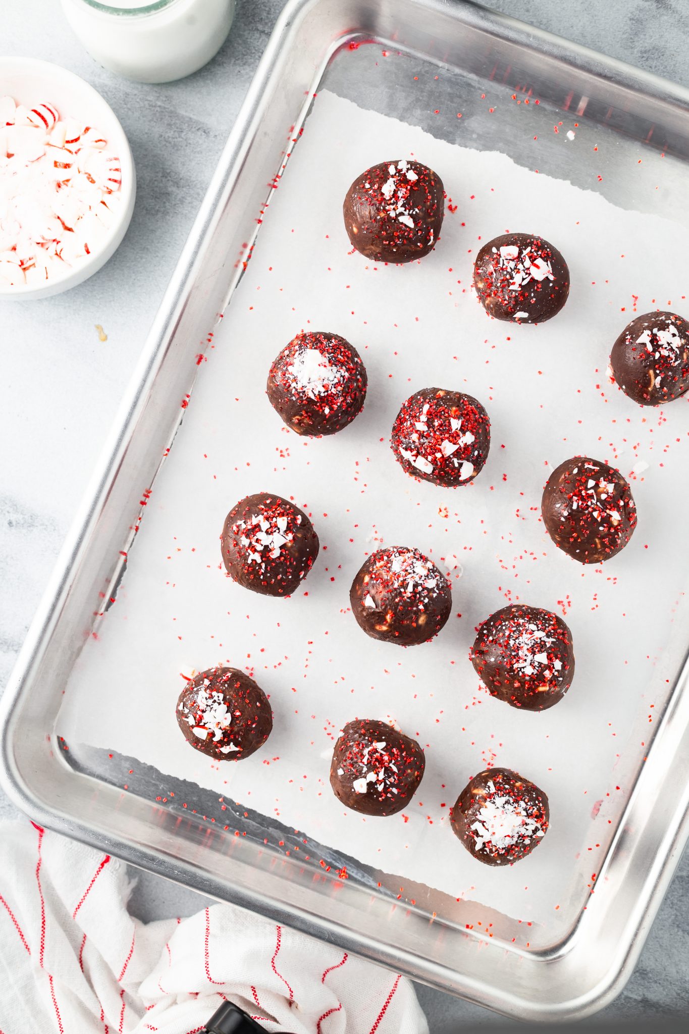 Easy Peppermint Truffles Pumpkin 'N Spice