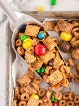 Easy Coconut Caramel Snack Mix