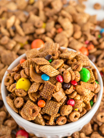 Easy Coconut Caramel Snack Mix