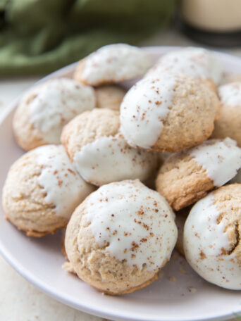 White Chocolate Eggnog Cookies