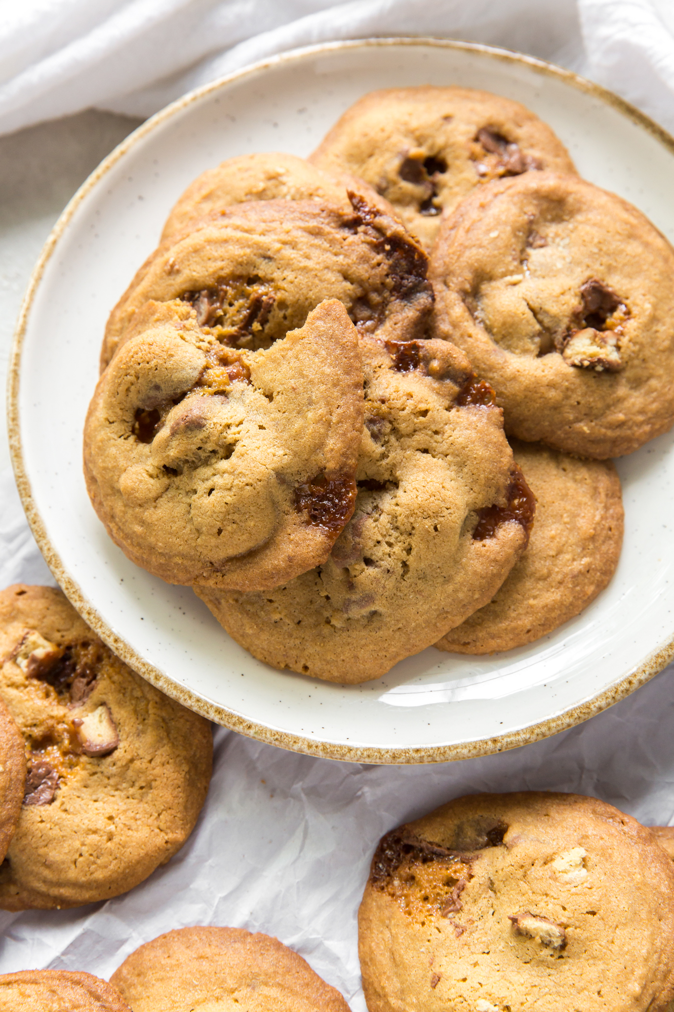 How To Make a Brown Butter Chocolate Chip Skillet Cookie - Chef Savvy