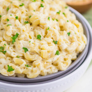 mac and cheese in a bowl