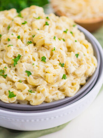 mac and cheese in a bowl