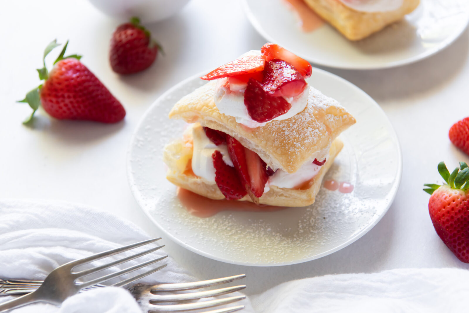 Easy Strawberry Breakfast Pastries