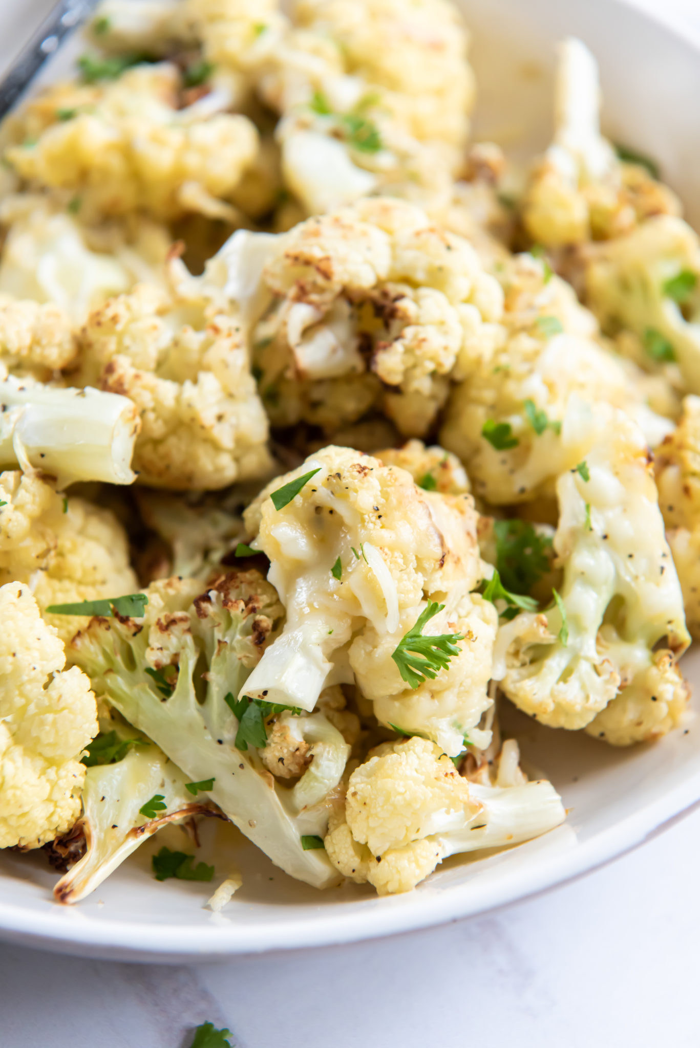 overview image of air fryer cheesy cauliflower recipe
