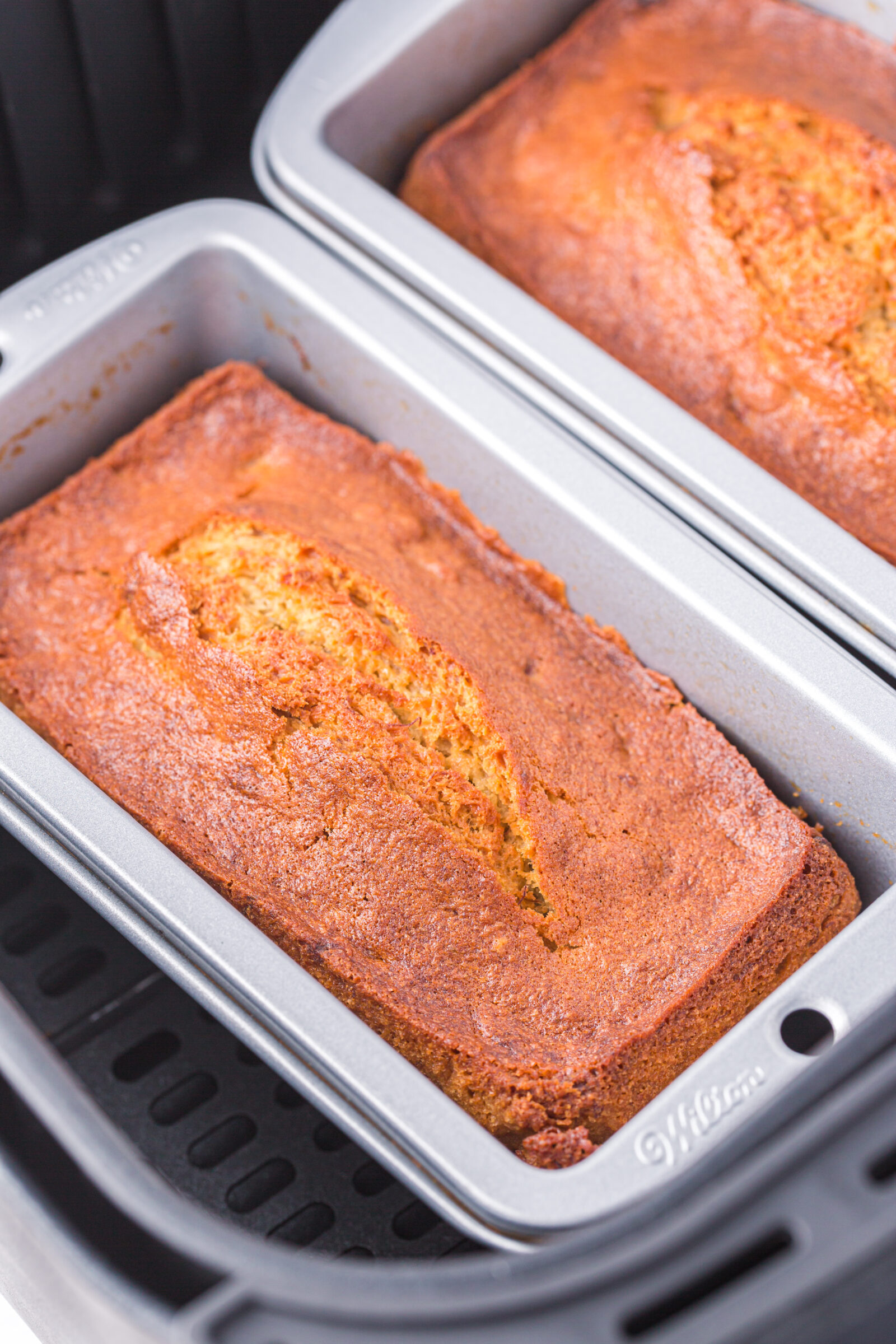 banana bread in mini loaf pans in air fryer